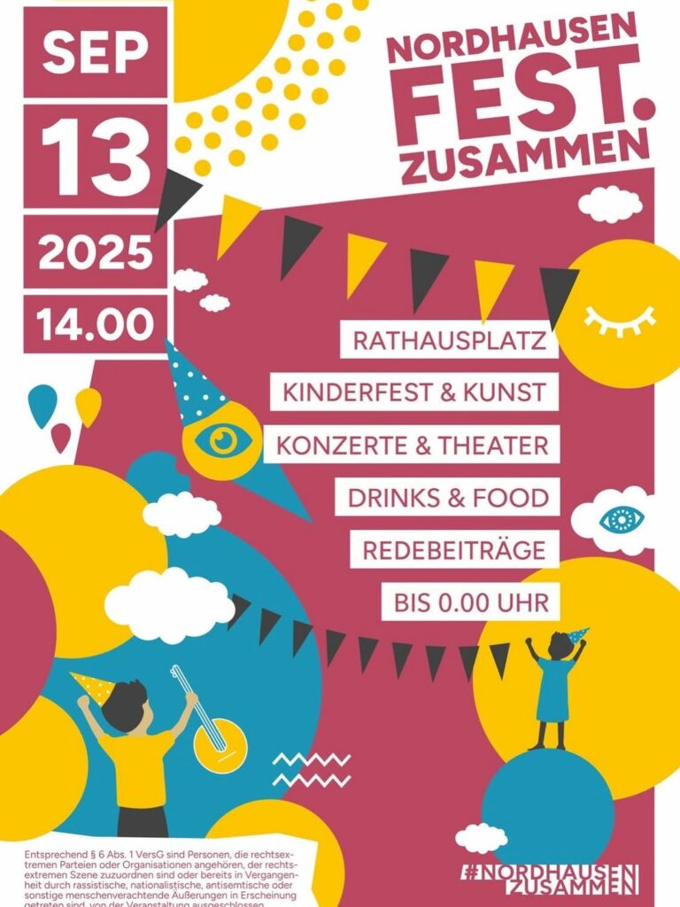 Plakatdesign mit bunten geometrischen Formen, Wimpelketten und stilisierten Figuren, die Gitarre spielen und Hände heben, Text 'Nordhausen Fest Zusammen' und Programmpunkte wie Kinderfest, Kunst, Konzerte, Theater, Drinks und Food.